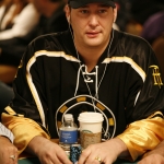 philhellmuth_wsop_ev50_day1